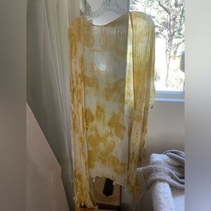 Yellow and white lightweight kimono